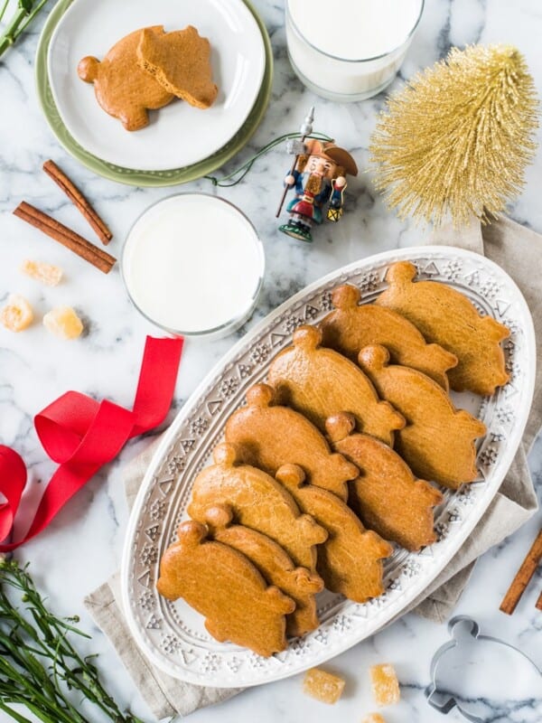 Marranitos (Mexican Gingerbread Pigs) are a pan dulce, or sweet bread, flavored with molasses and commonly found in Mexican bakeries. Best served with a cup of milk or coffee and eaten on weekend mornings!