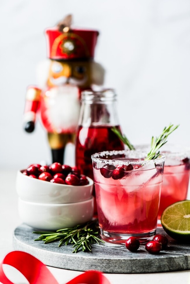Easy Cranberry Margarita - Isabel Eats {Easy Mexican Recipes}