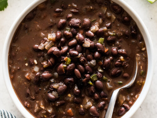 Best Ever Easy and Quick Canned Black Beans Recipe - ¡HOLA! JALAPEÑO