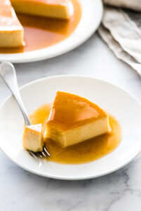 Easy Flan Recipe {Only 5 Ingredients!} - Isabel Eats