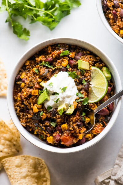 Quinoa Black Bean Chili - Isabel Eats