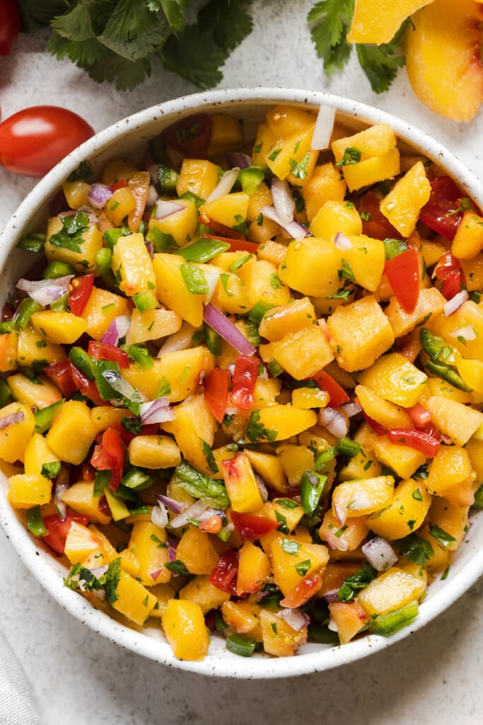 Peach Salsa {Only 6 Ingredients!} - Isabel Eats