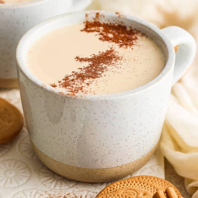 https://www.isabeleats.com/wp-content/uploads/2023/12/atole-de-galletas-small-9-650x650.jpg